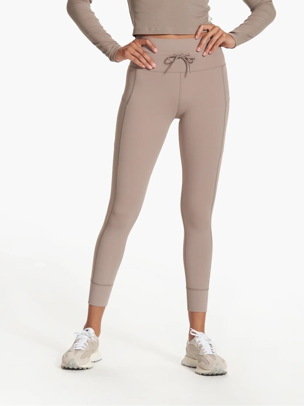 NWT VUORI Daily Pocket Joggers!